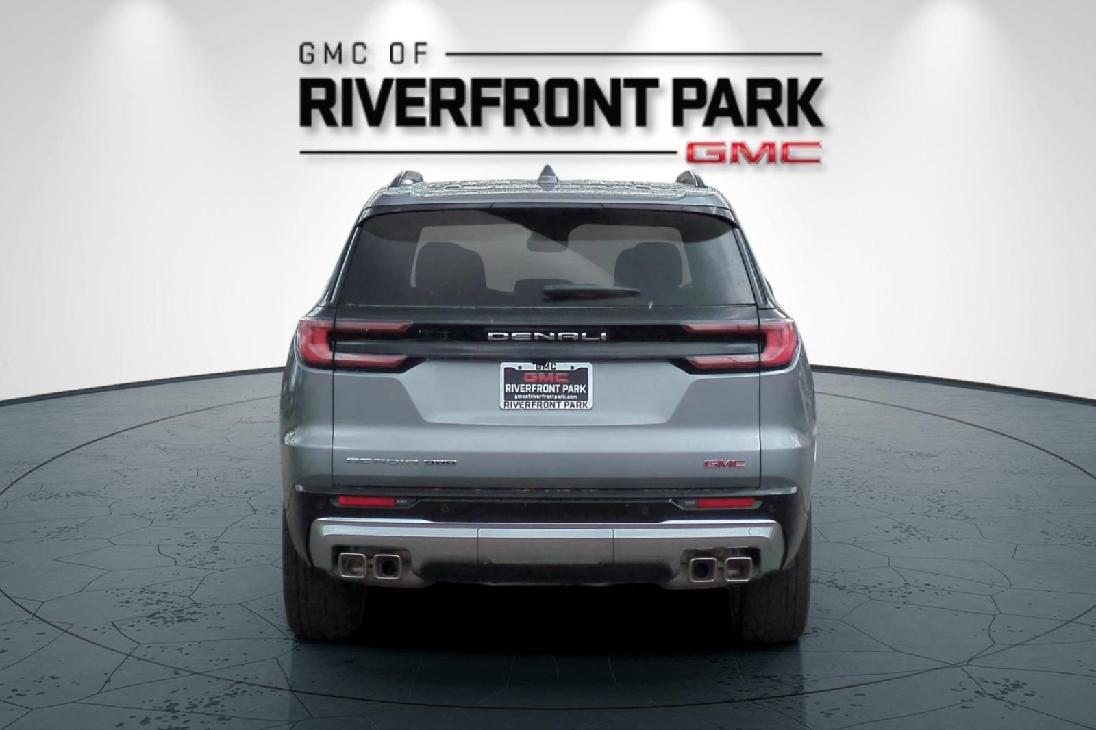 New 2026 GMC Acadia Denali w/ Super Cruise Package AWD/4WD image 4