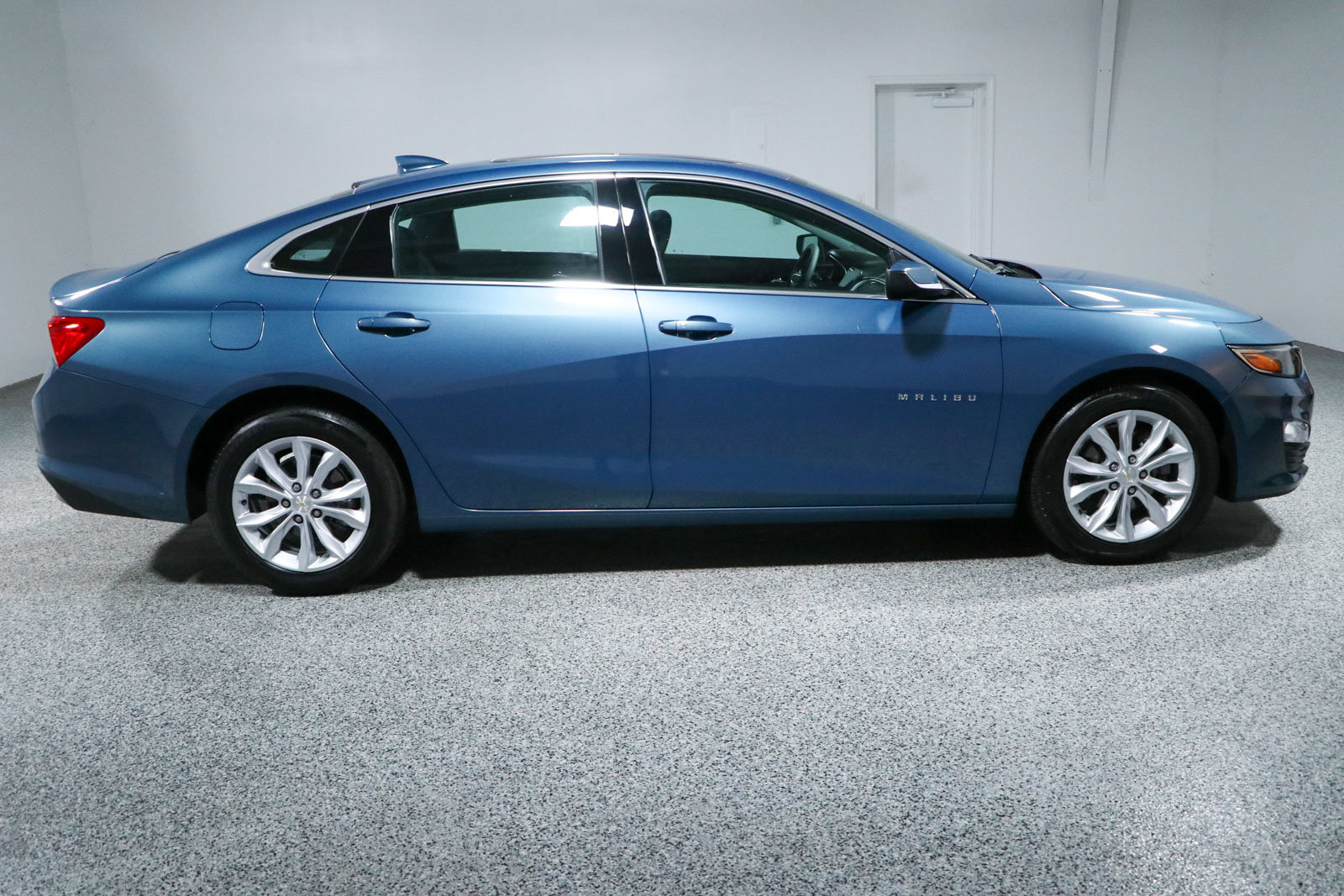 Used 2024 Chevrolet Malibu LT FWD image 6