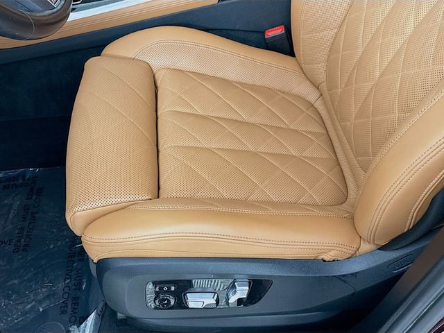 Used 2023 BMW X7 xDrive40i w/ M Sport Package image 20