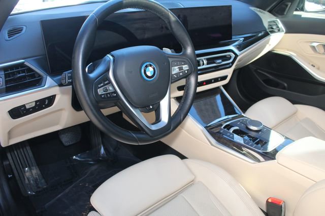 Certified 2023 BMW 330e xDrive w/ Convenience Package image 12