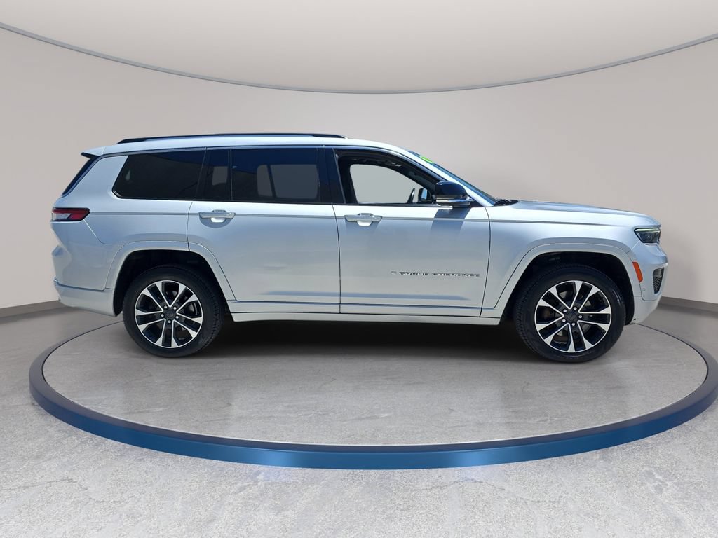 Used 2022 Jeep Grand Cherokee L Overland w/ Luxury Tech Group IV RWD image 5