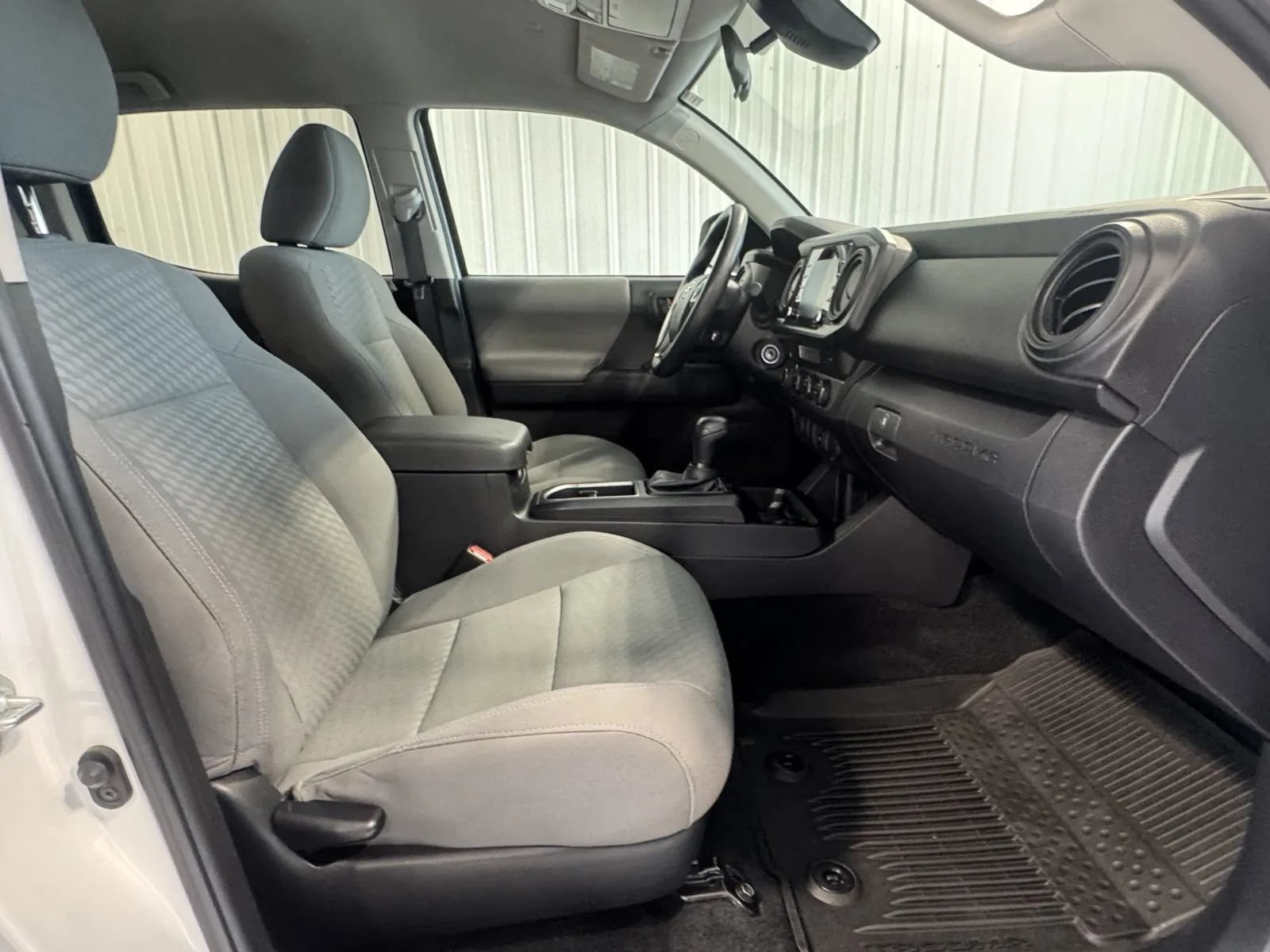Used 2023 Toyota Tacoma SR AWD/4WD image 23