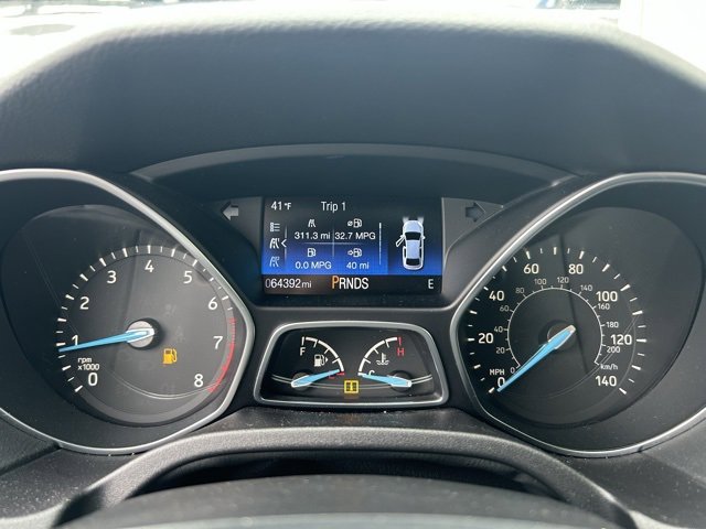 Used 2016 Ford Focus SE w/ SE Sport Package image 2