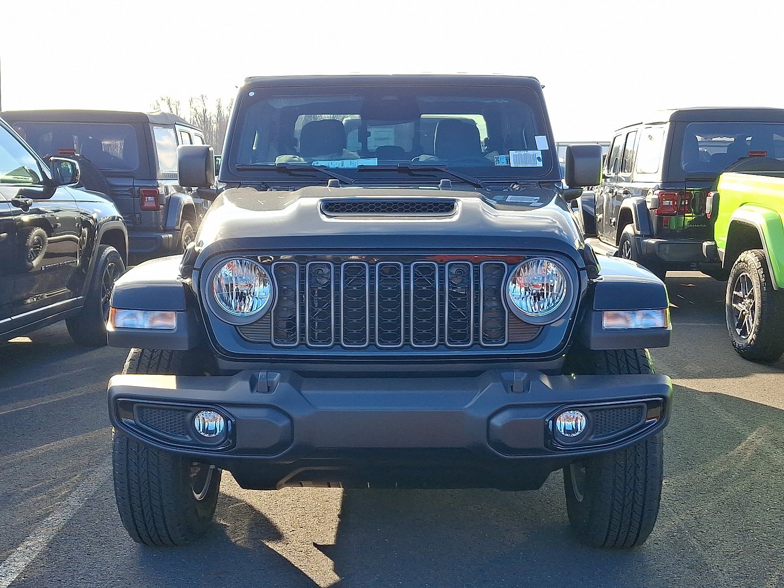 New 2026 Jeep Gladiator Sport AWD/4WD image 2