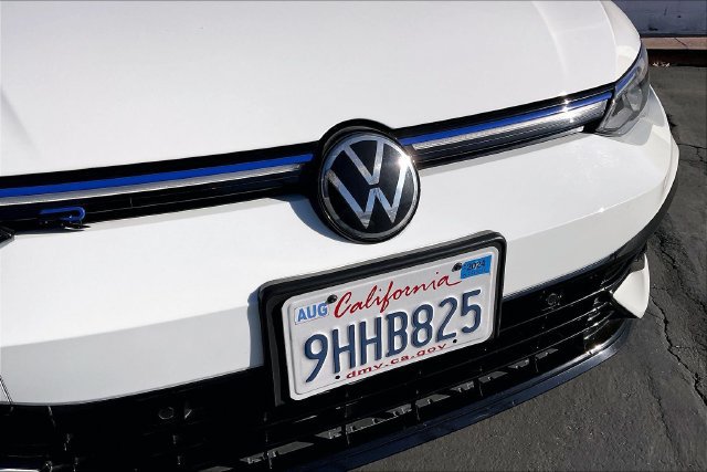 Used 2023 Volkswagen Golf 20th Anniversary Edition AWD/4WD image 30