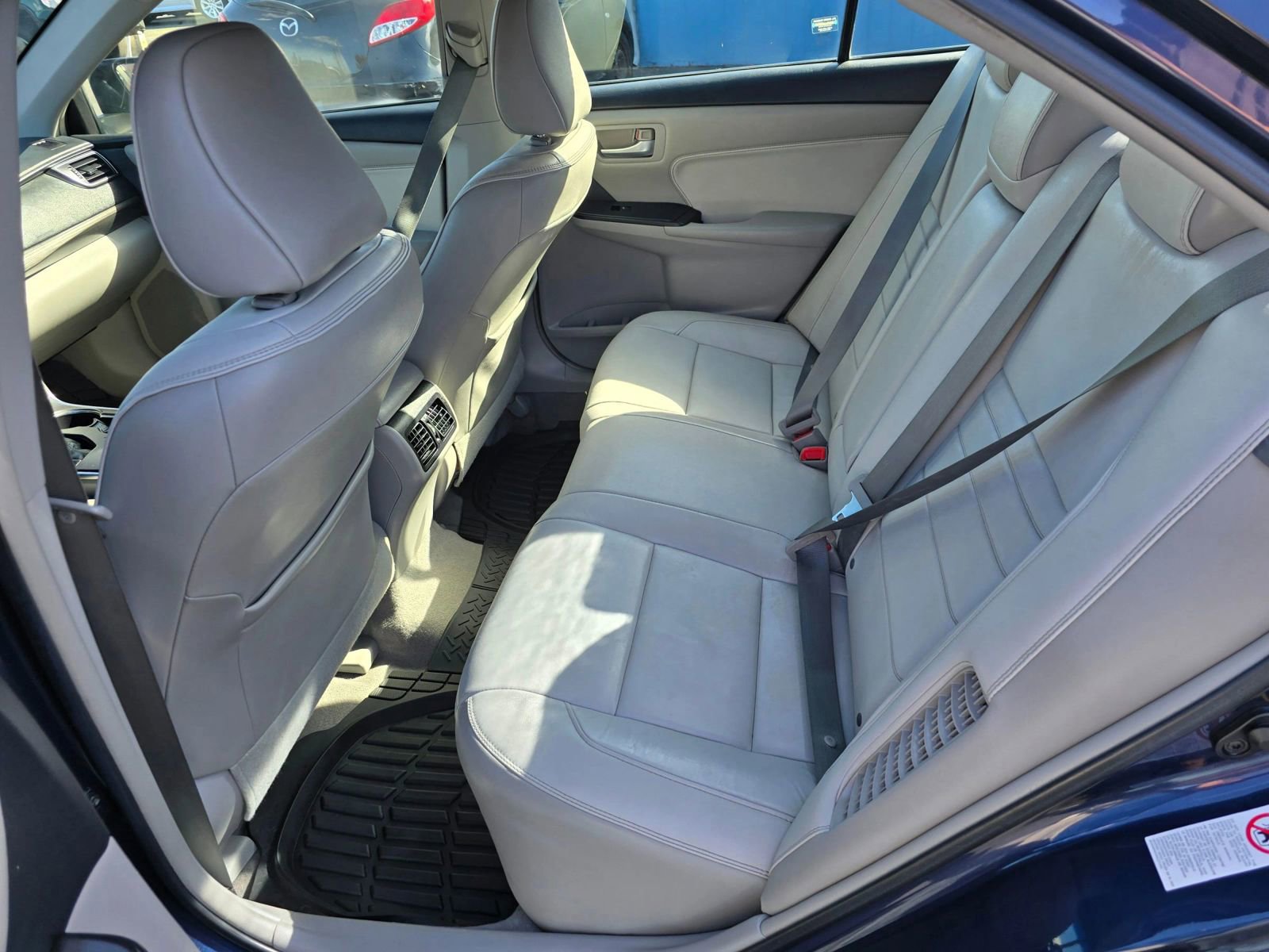 Used 2016 Toyota Camry XLE FWD image 14