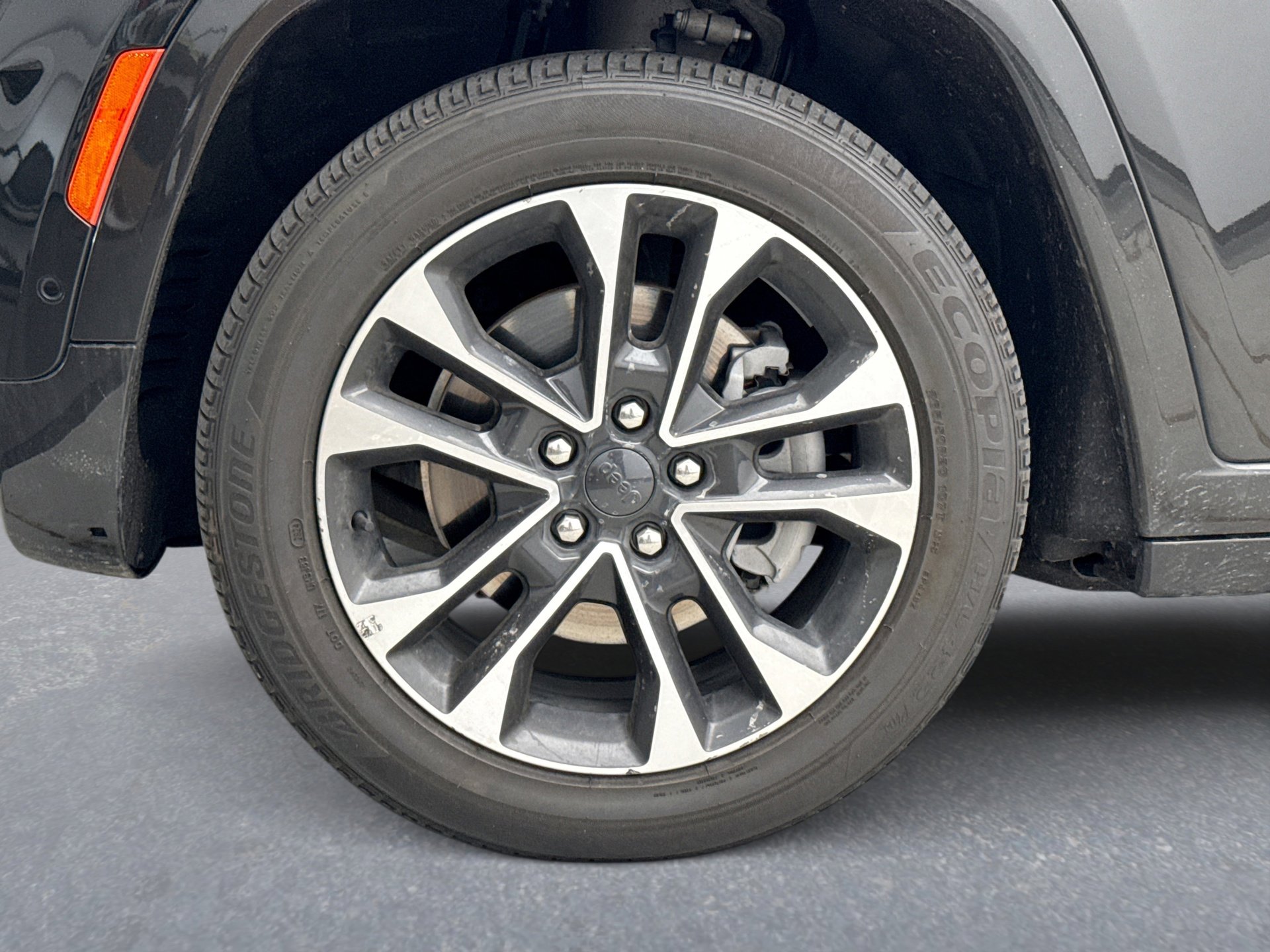 Used 2022 Jeep Grand Cherokee L Overland image 12