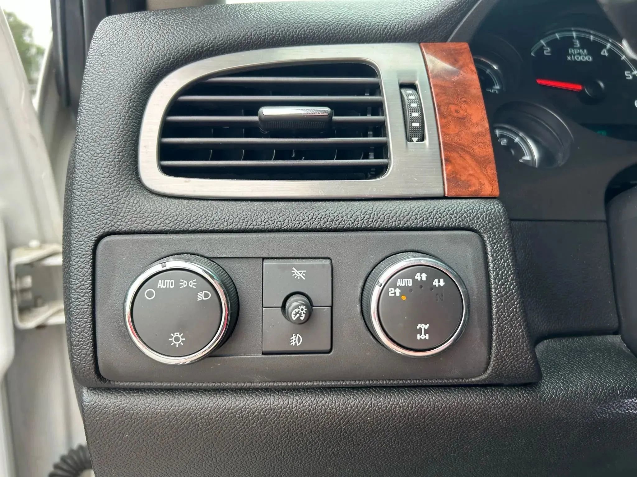 Used 2008 Chevrolet Tahoe LT w/ Convenience Package 1 image 13