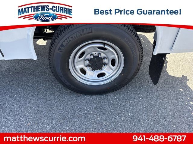 New 2026 Ford F250 XL w/ XL Chrome Package image 17