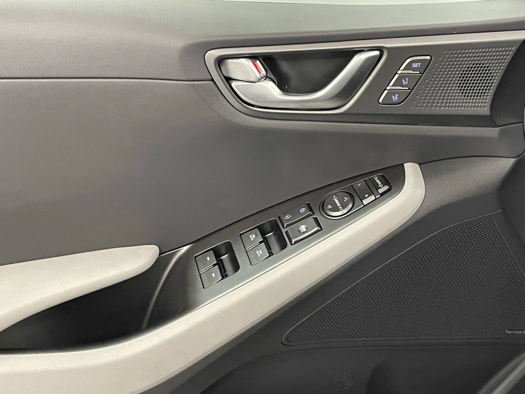 Certified 2021 Hyundai Ioniq Limited image 12