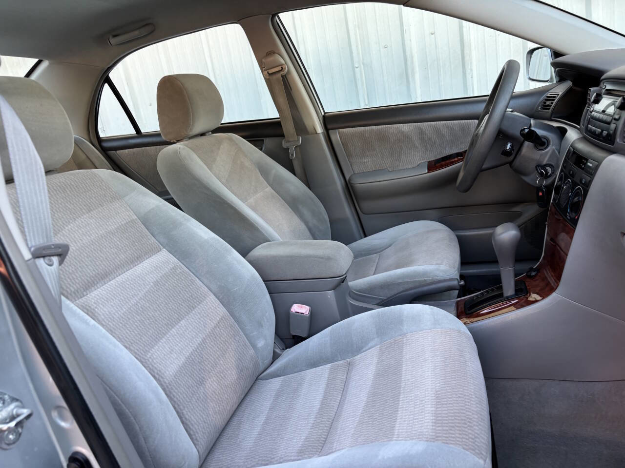 Used 2007 Toyota Corolla LE image 9