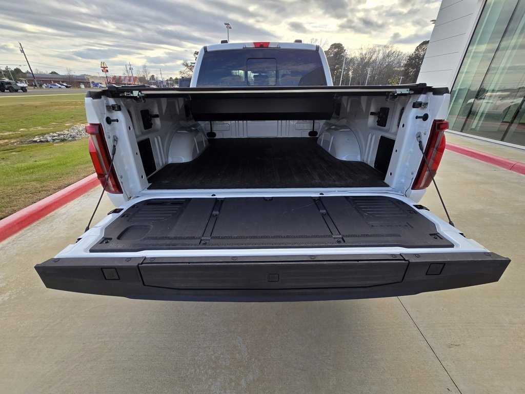 Used 2024 Ford F150 Platinum w/ FX4 Off-Road Package image 11
