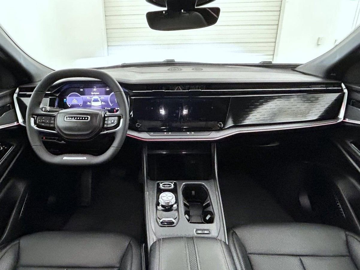 Used 2025 Jeep Wagoneer S Limited image 12