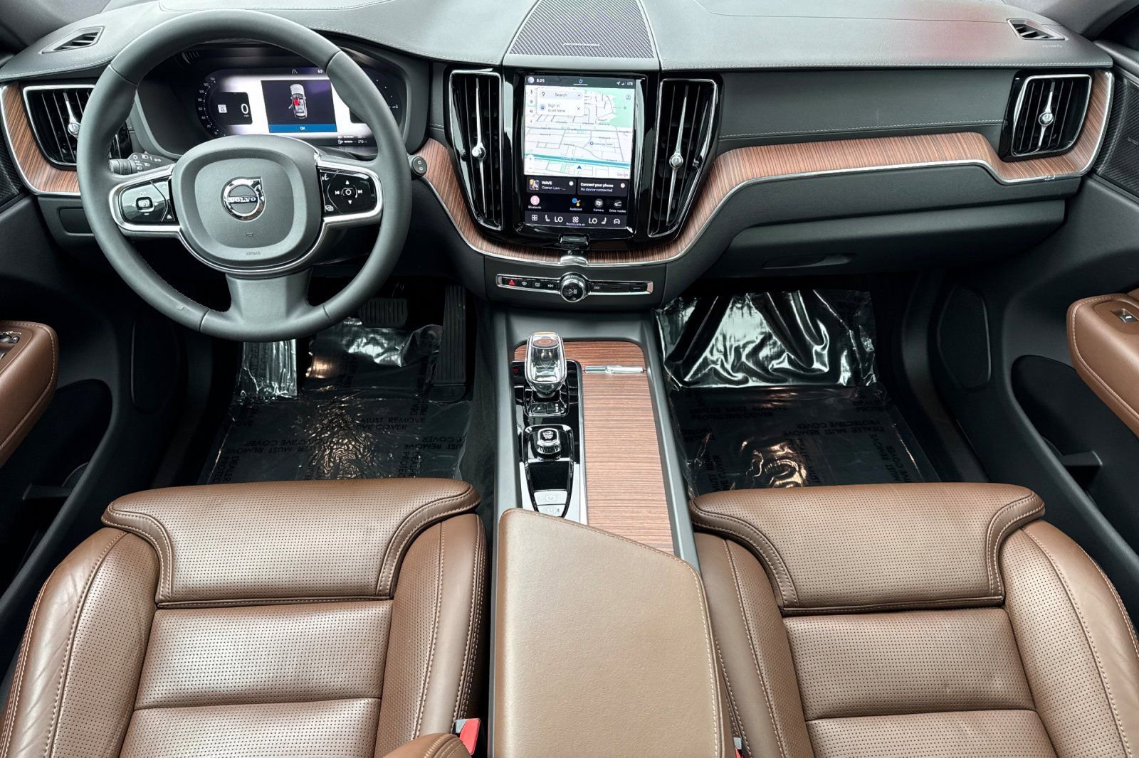 Used 2023 Volvo XC60 T8 Ultimate image 13