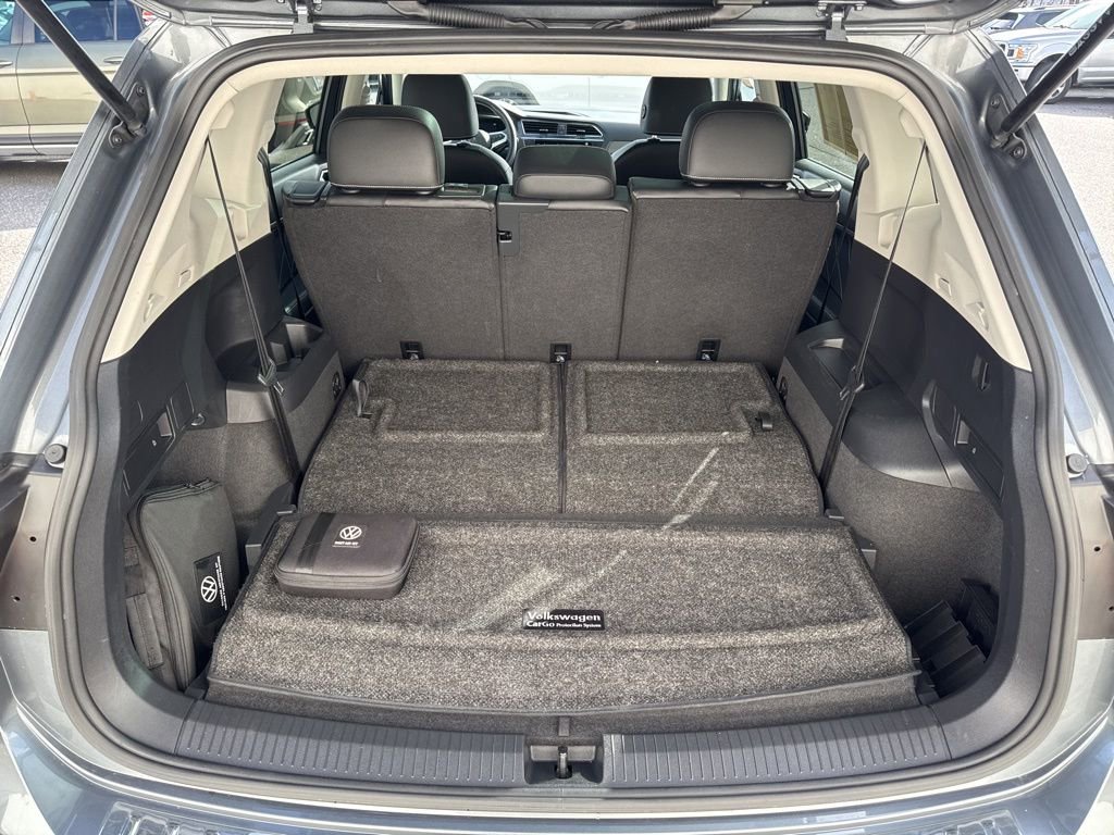 Certified 2023 Volkswagen Tiguan SE w/ Panoramic Sunroof Package image 13