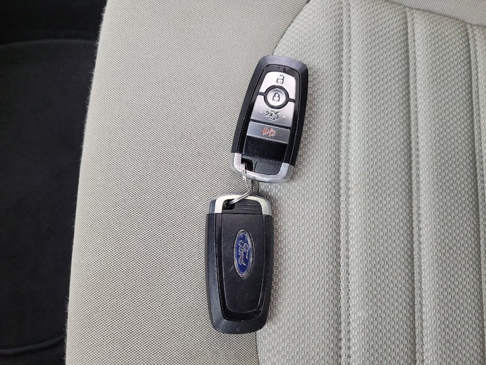 Used 2018 Ford Fusion S image 32