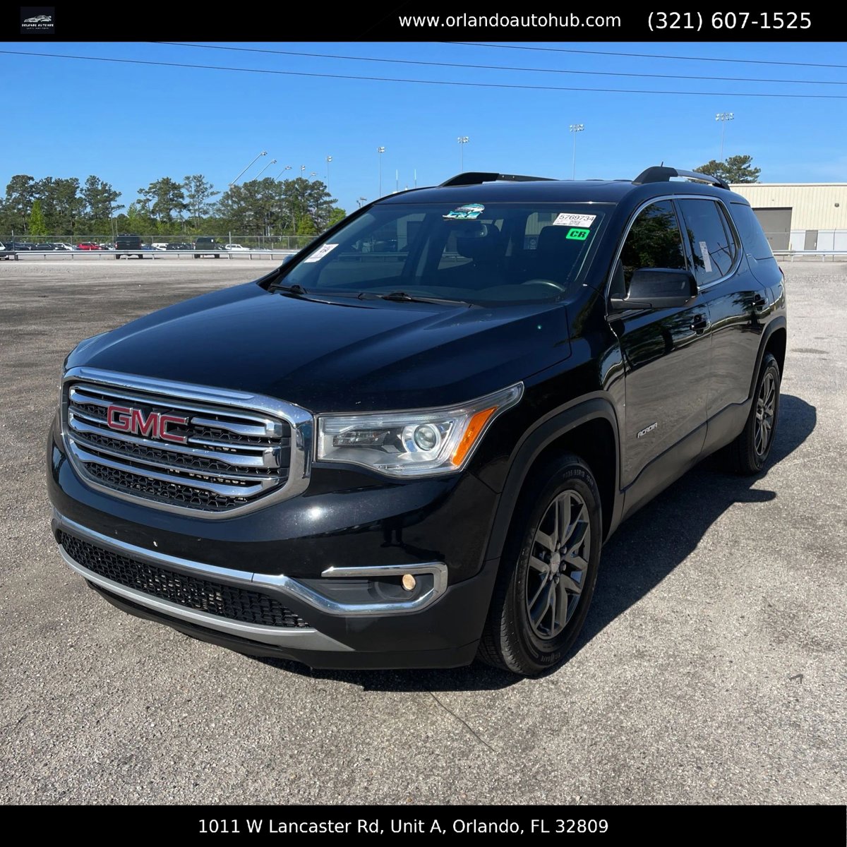 Used 2017 GMC Acadia SLT image 1