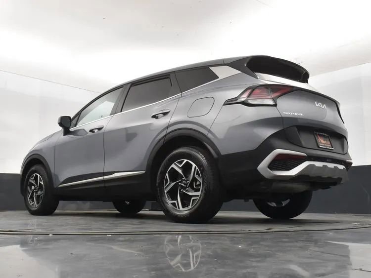 Used 2025 Kia Sportage LX image 12