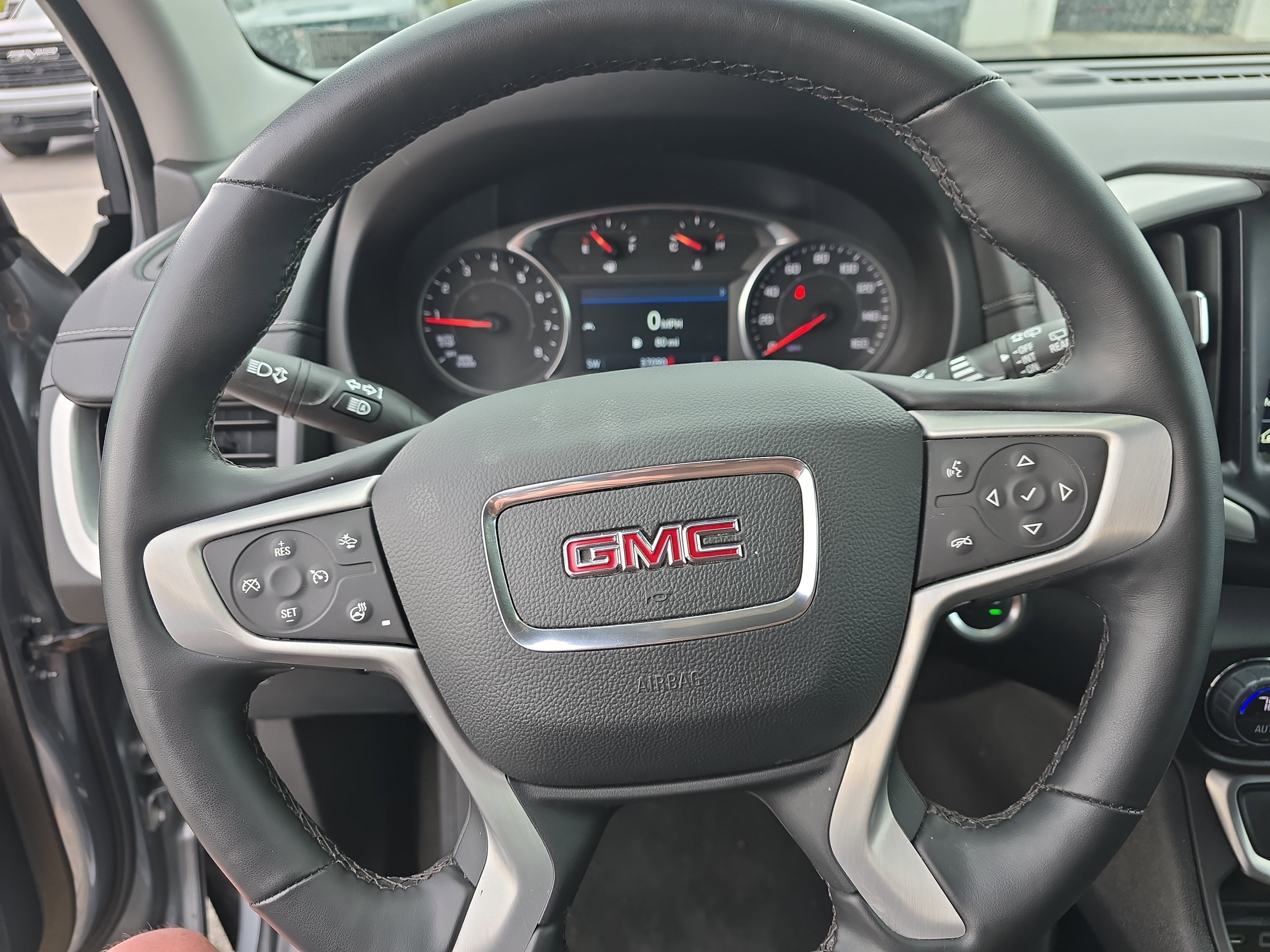 Used 2024 GMC Terrain SLT AWD/4WD image 22