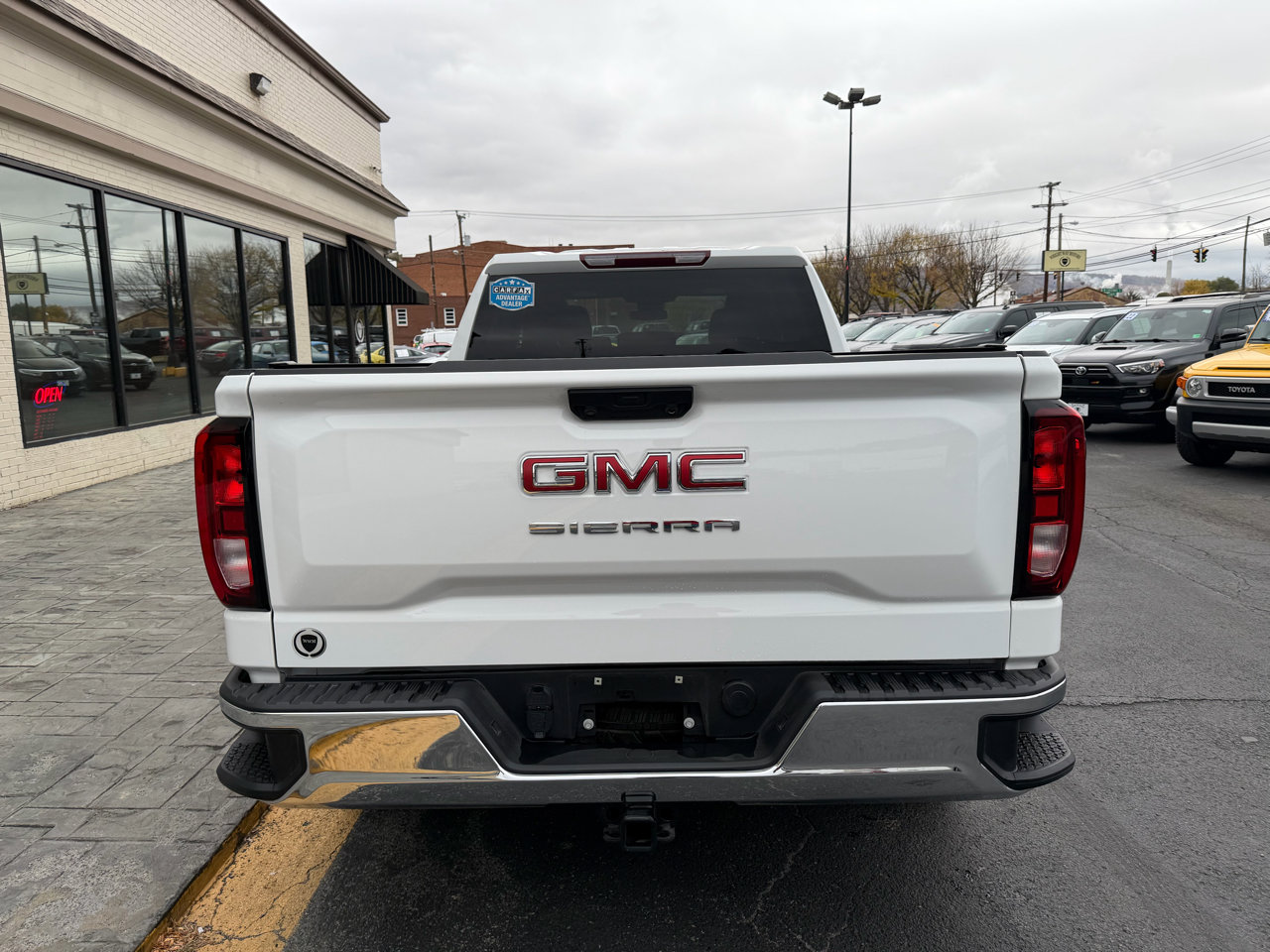 Used 2024 GMC Sierra 1500 Pro w/ Pro Value Package image 8