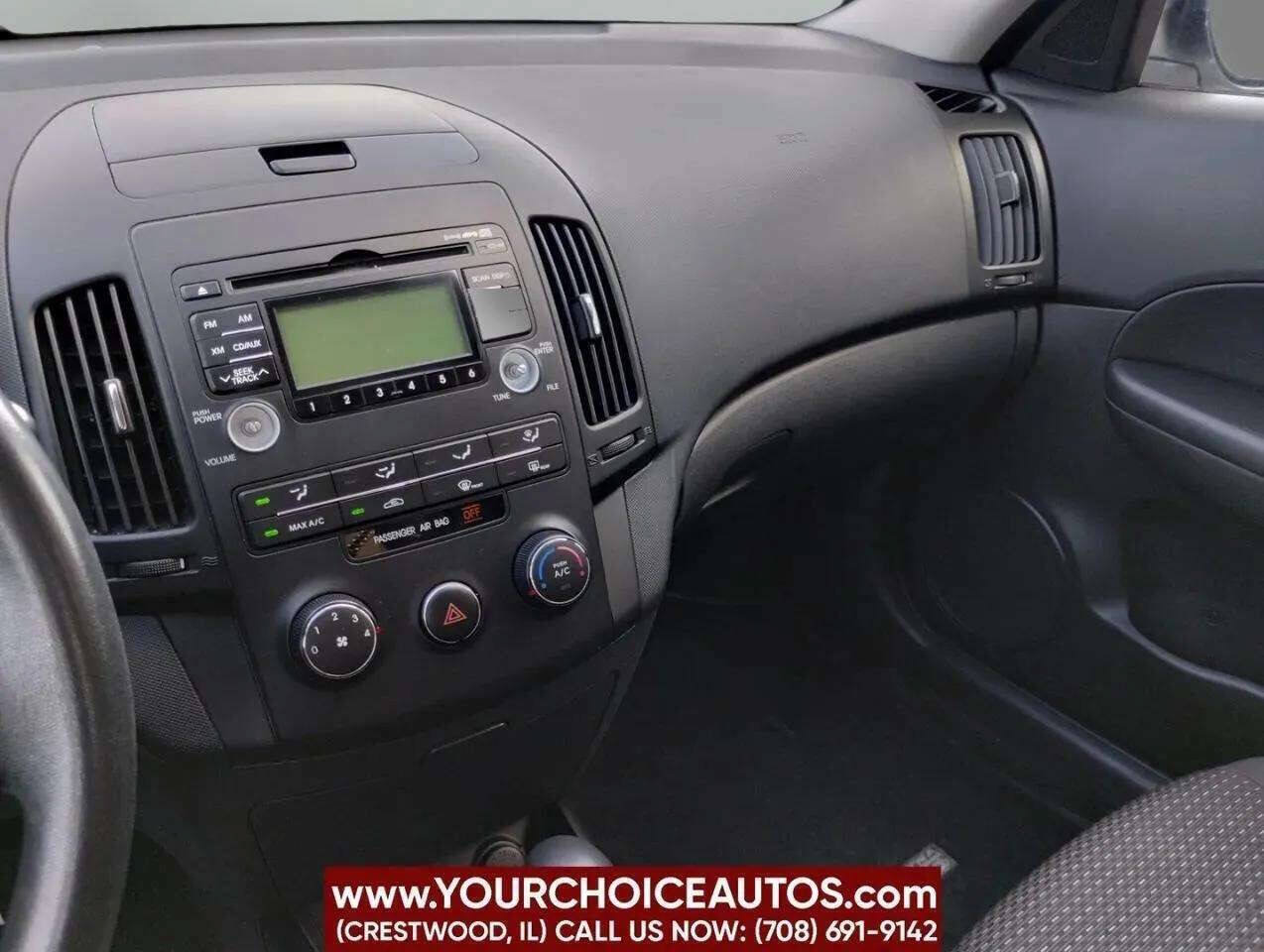Used 2012 Hyundai Elantra GLS FWD image 31