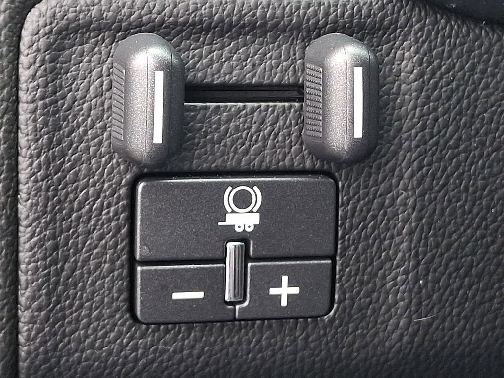 Used 2018 Chevrolet Colorado ZR2 image 24