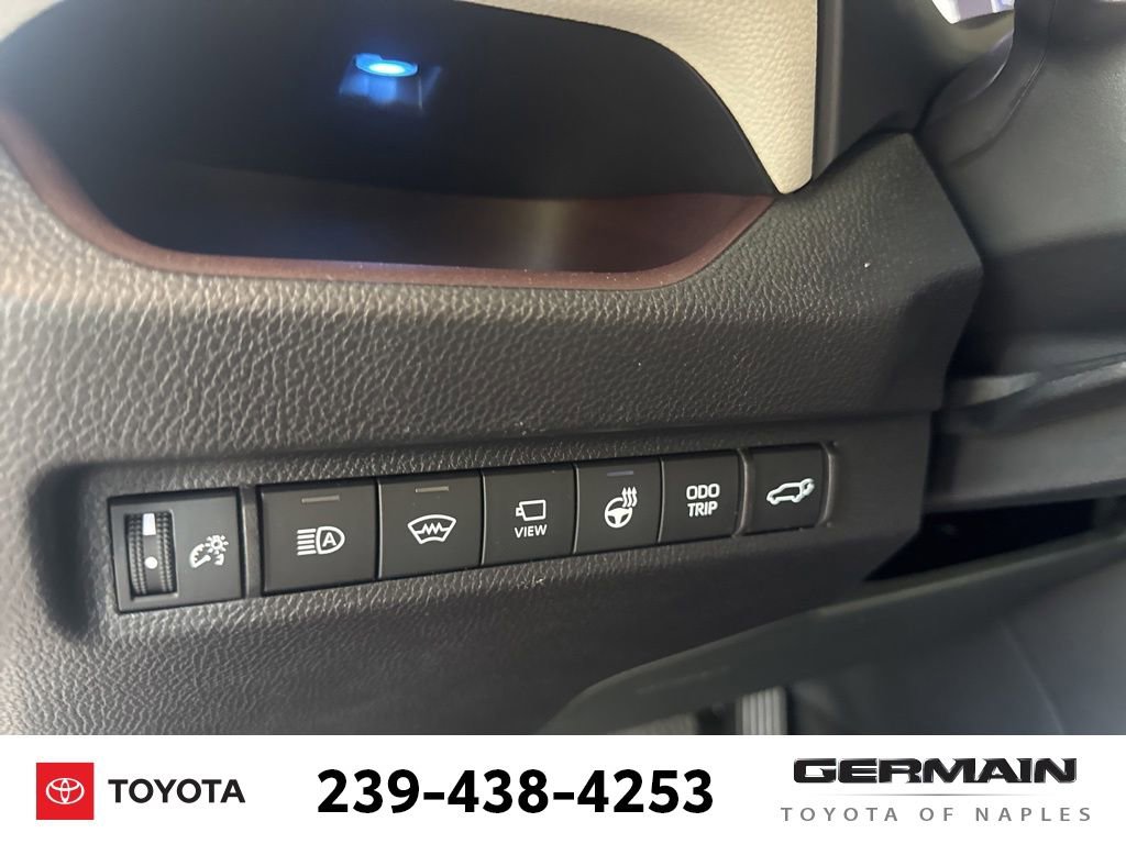 Used 2025 Toyota RAV4 Limited w/ Advanced Technology Package AWD/4WD image 18