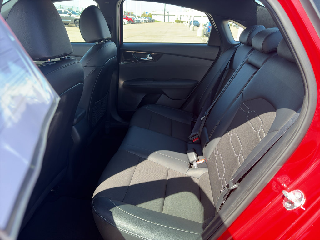 Used 2024 Kia Forte GT-Line FWD image 11