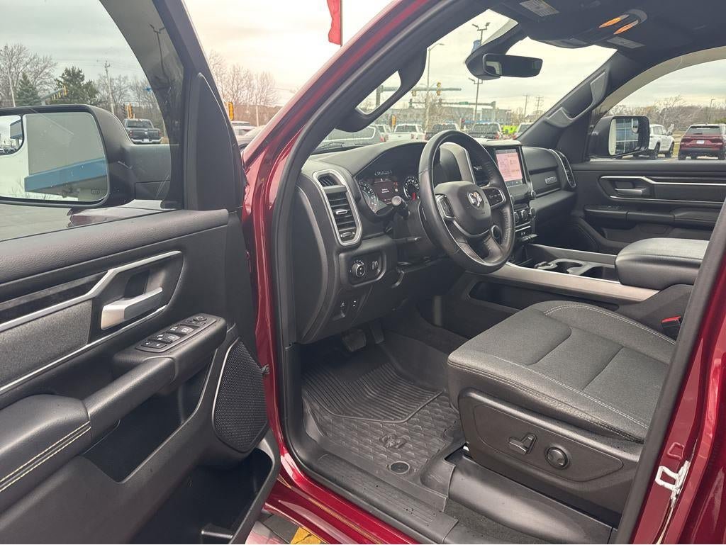 Used 2022 RAM 1500 Big Horn AWD/4WD image 17