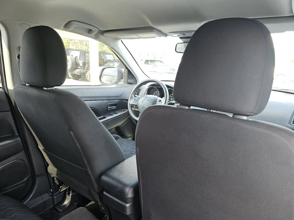 Used 2021 Mitsubishi Outlander Sport Black Edition FWD image 40