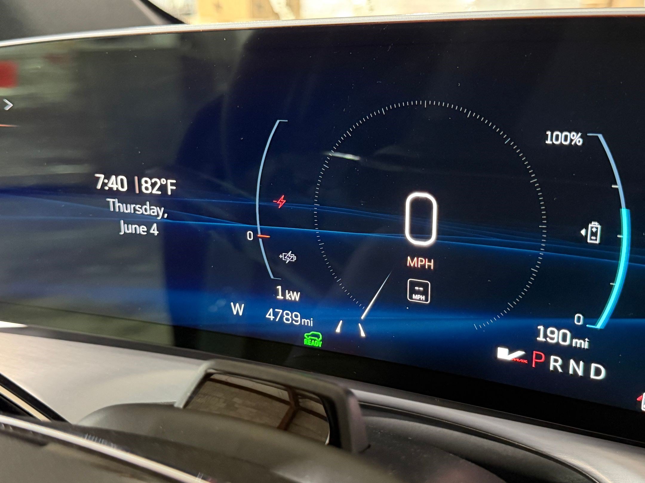 New 2026 Cadillac Vistiq Luxury AWD/4WD image 18
