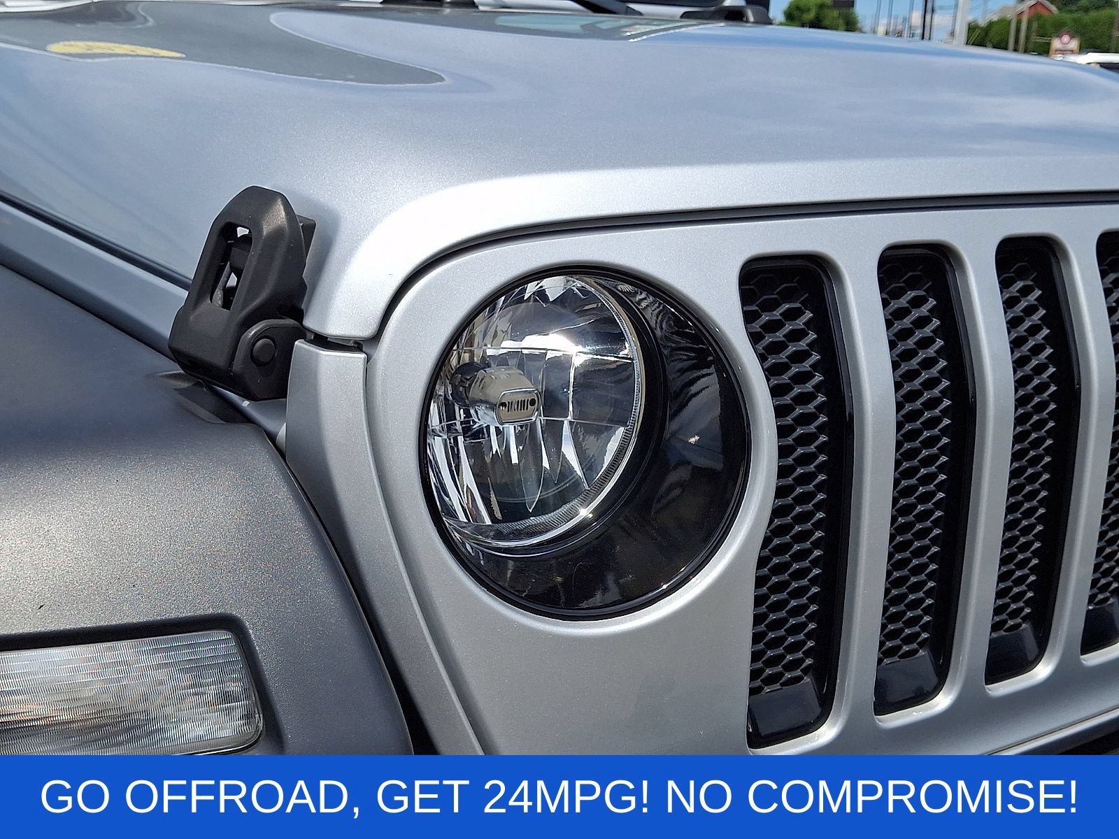 Used 2022 Jeep Wrangler Unlimited Sport AWD/4WD image 10