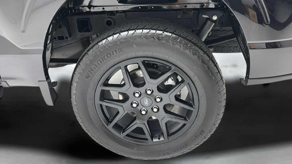 Used 2025 Ford F150 STX w/ STX Black Appearance Package AWD/4WD image 9