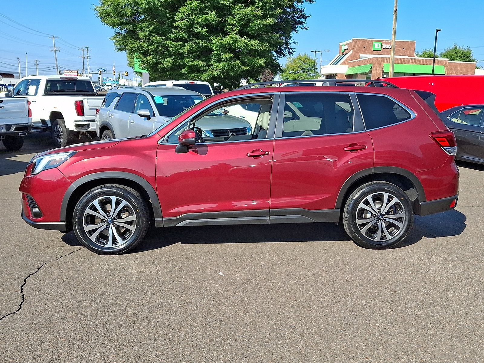 Used 2024 Subaru Forester Limited AWD/4WD image 7