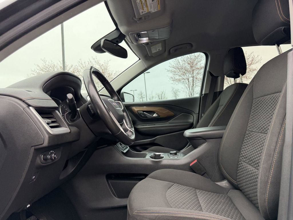 Used 2020 GMC Terrain SLE w/ Driver Convenience Package AWD/4WD image 17