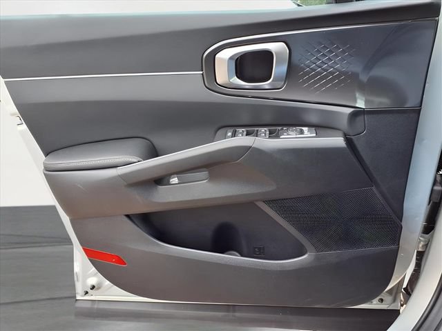 New 2026 Kia Sorento LX FWD image 15