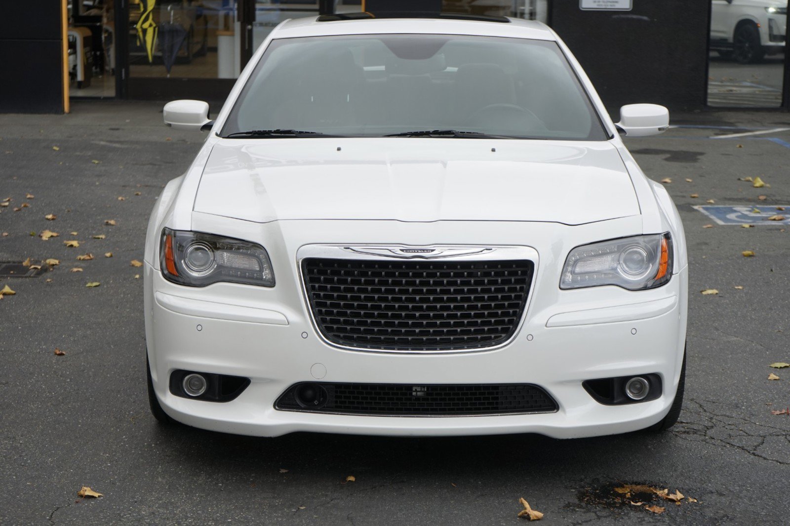 Used 2014 Chrysler 300 SRT8 w/ Leather Interior Group image 5
