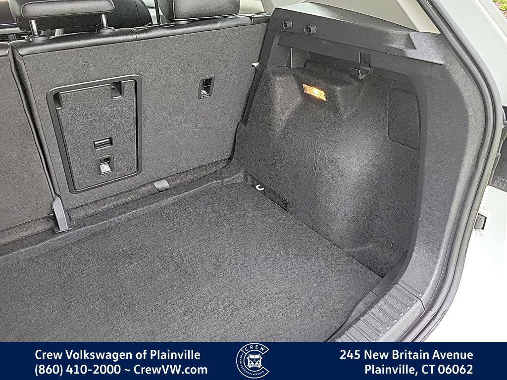 Used 2022 Volkswagen Taos SE w/ Driver Assistance Package FWD image 54