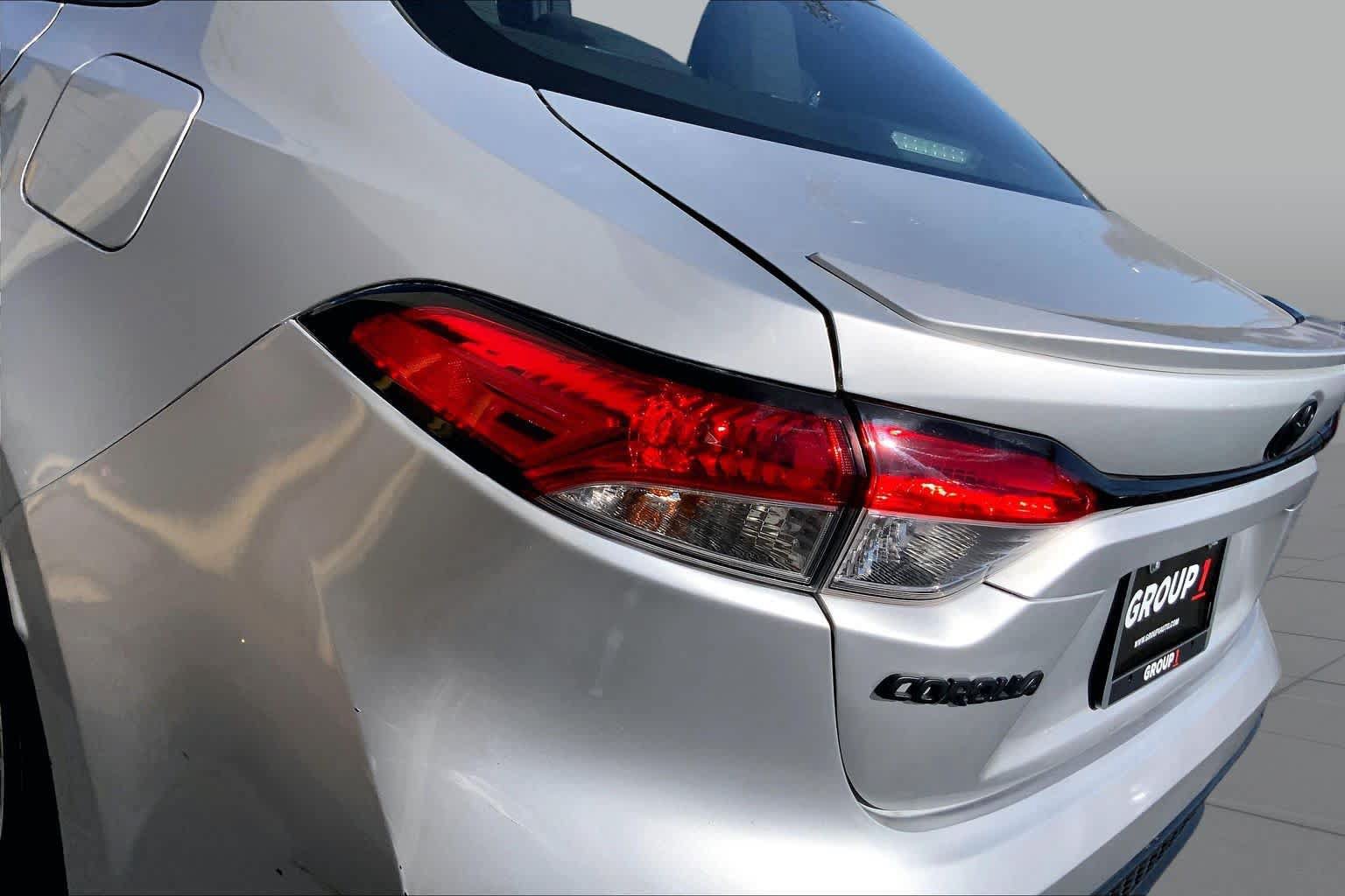 Used 2022 Toyota Corolla SE FWD image 28
