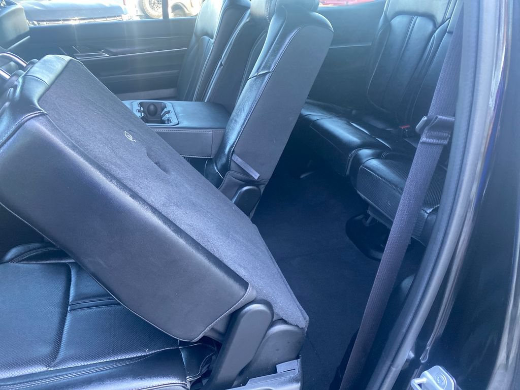Used 2024 Jeep Wagoneer Series II w/ Flexible Seating Group RWD image 24