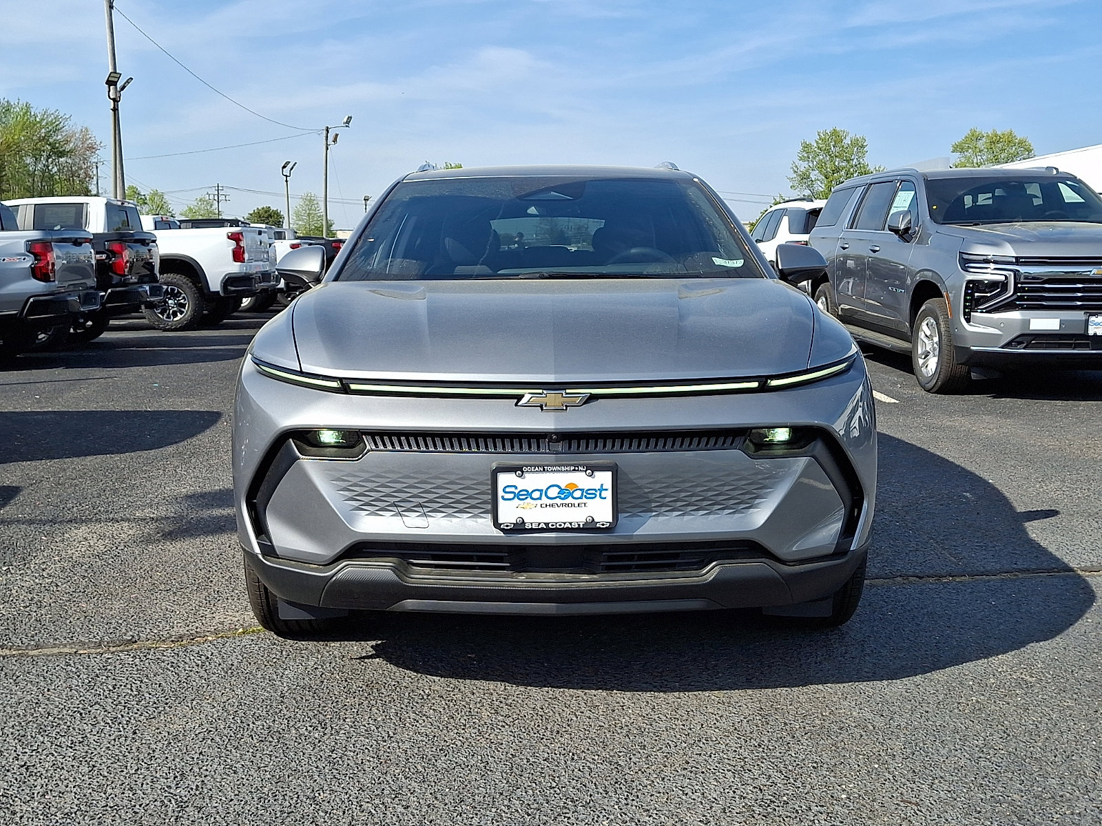 New 2026 Chevrolet Equinox EV LT FWD image 2