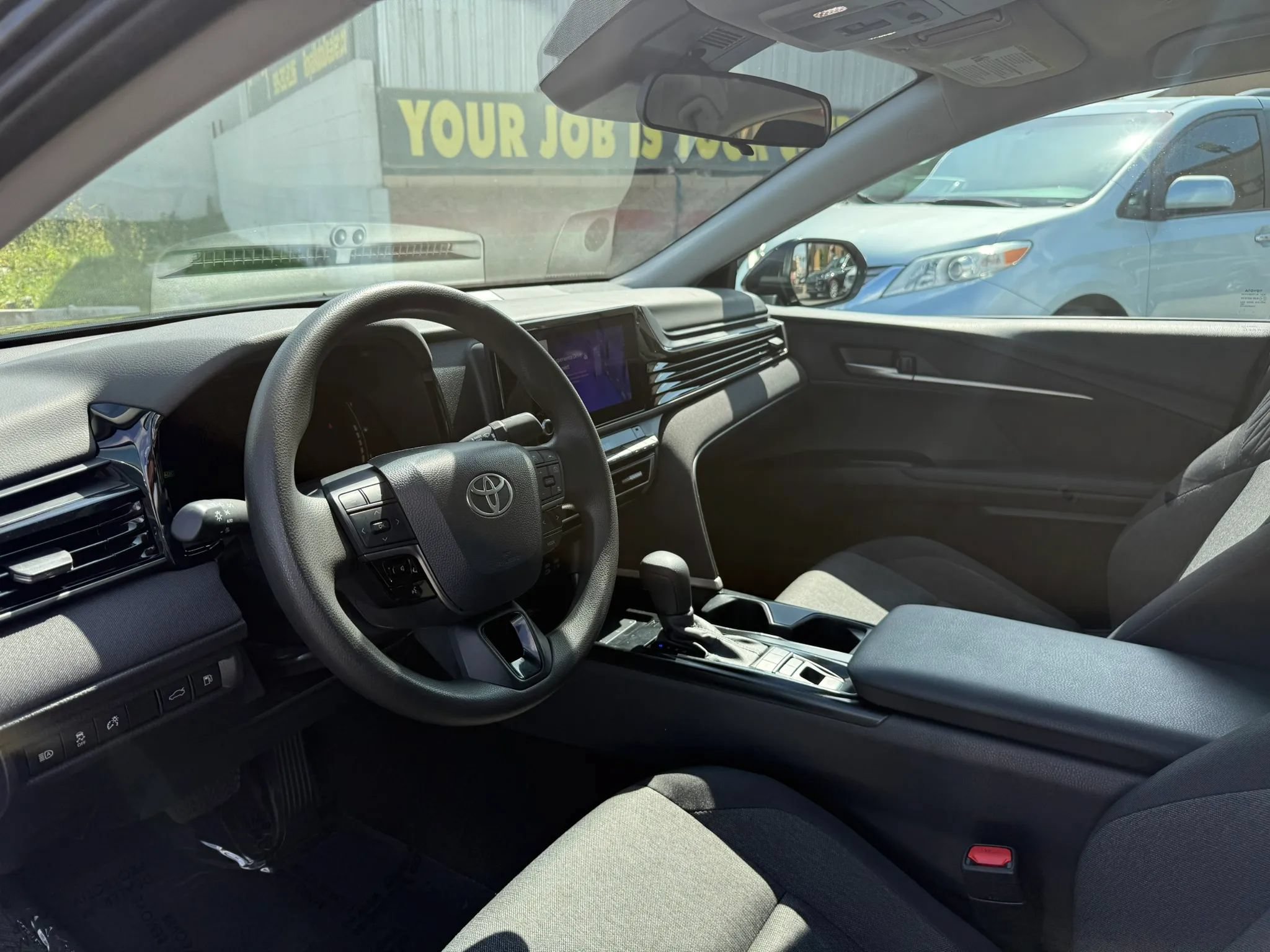 Used 2025 Toyota Camry LE FWD image 10