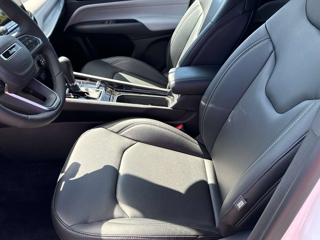 New 2026 Jeep Compass Limited AWD/4WD image 13