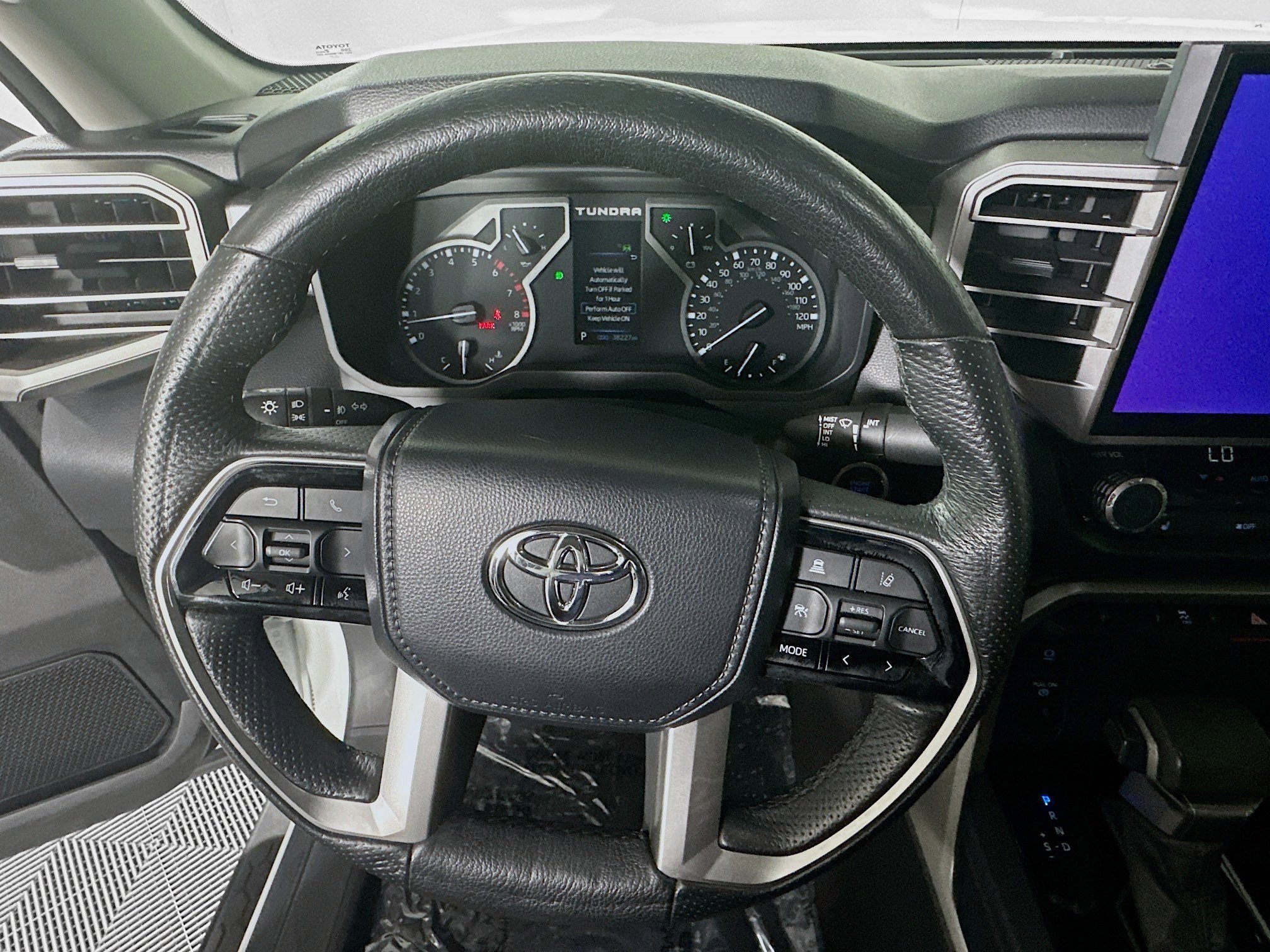 Used 2022 Toyota Tundra SR5 w/ SR5 Premium Package image 15