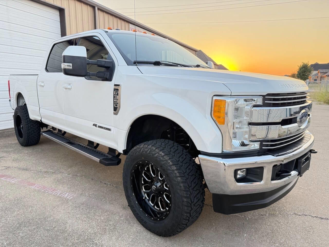 Used 2017 Ford F350 Lariat w/ Lariat Value Package image 12