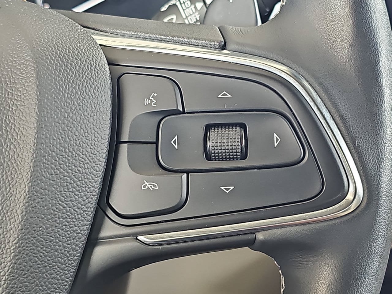 Used 2023 Buick Envision Preferred AWD/4WD image 23