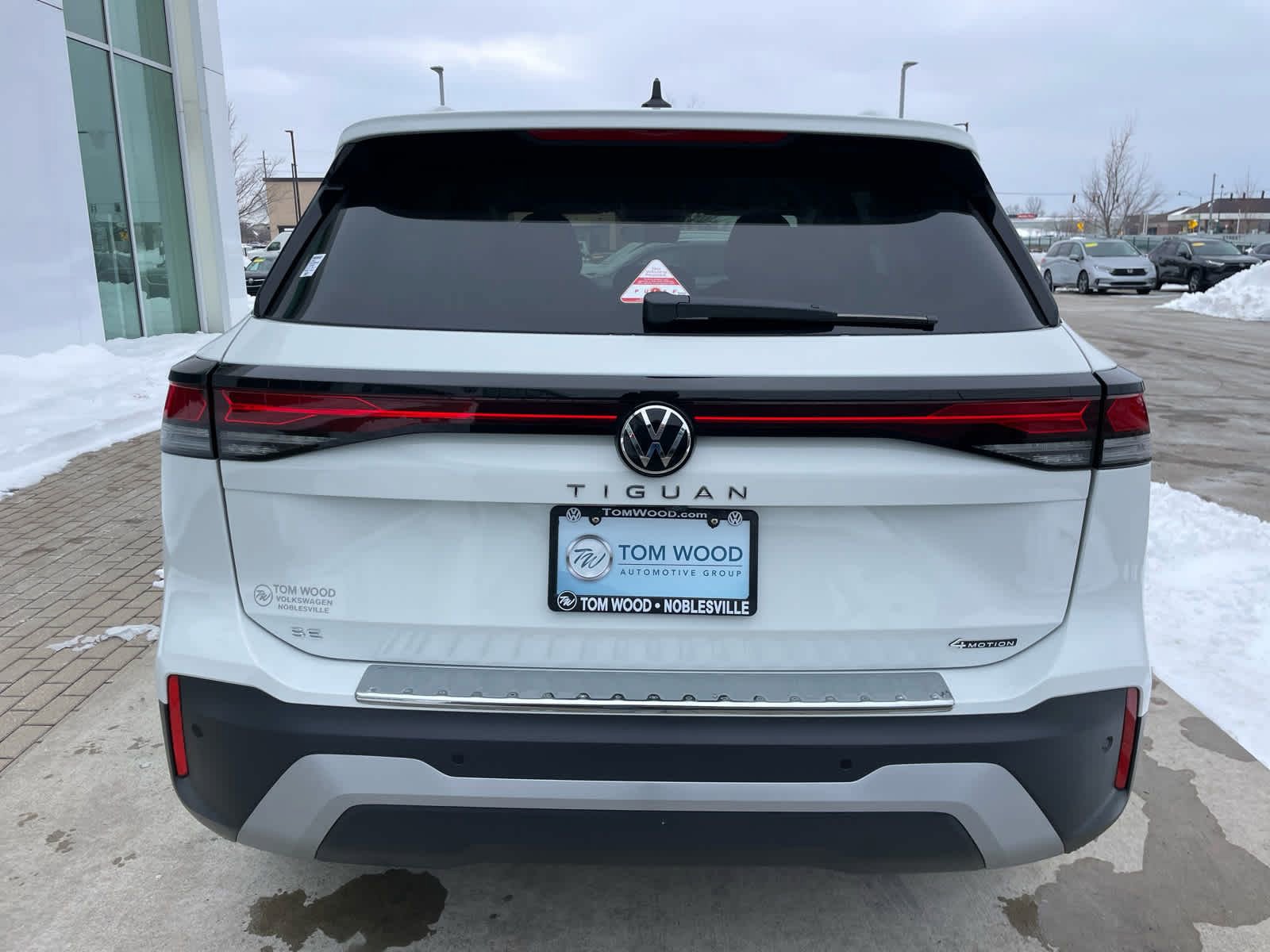 New 2026 Volkswagen Tiguan SE AWD/4WD image 44
