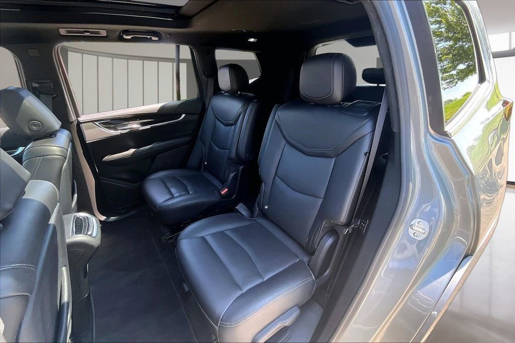Used 2025 Cadillac XT6 Premium Luxury AWD/4WD image 28