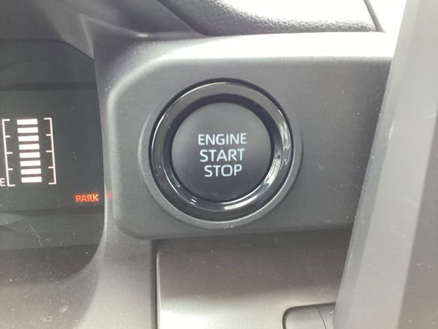 Certified 2025 Toyota Tacoma SR5 w/ SR5 Upgrade Package image 20