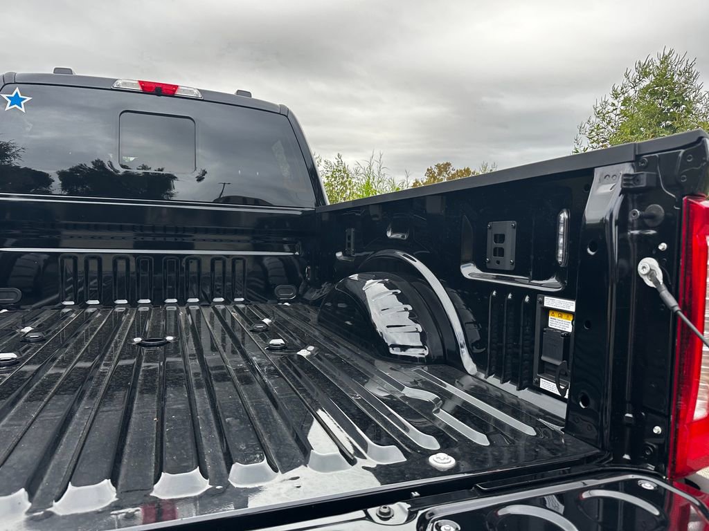 New 2025 Ford F250 King Ranch w/ Chrome Package image 53